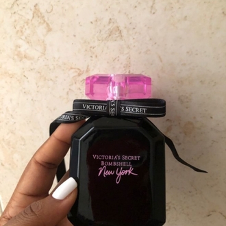 VICTORIA'S SECRET BOMBSHELL