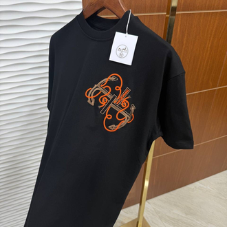 HERMES Nakış Detaylı Siyah Tişört