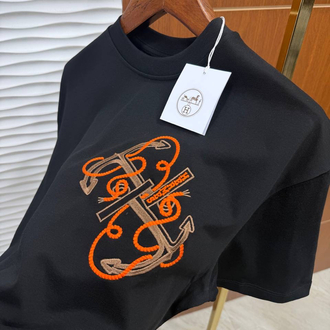 HERMES Nakış Detaylı Siyah Tişört