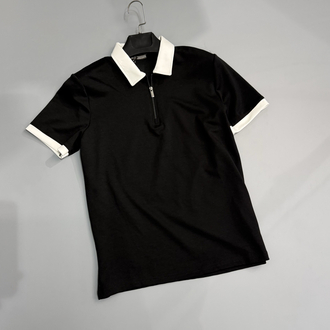Siyah beyaz fermuar polo yaka