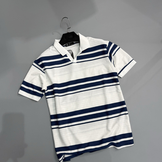 Beyaz lacivert polo yaka 