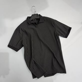 Siyah çizgili polo yaka 