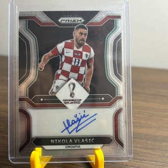 Nikola Vlasic 2022 Panini Prizm Otograf | Nadir İmza Kartı