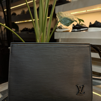 Louis Vuitton Epi Pochette