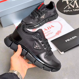 Prada Yeni Sezon