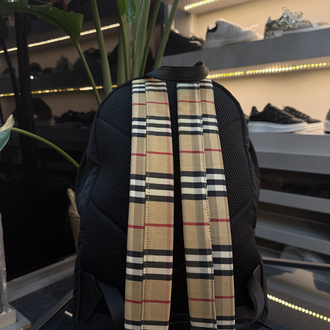 Burberry Sırt Çantası