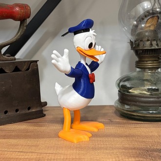 Donald Duck Koleksiyon Figürü – Dekoratif Oyuncak – Masaüstü / Kitaplık Süs Eşyası
