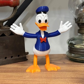 Donald Duck Koleksiyon Figürü – Dekoratif Oyuncak – Masaüstü / Kitaplık Süs Eşyası