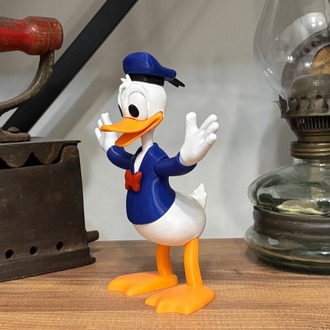 Donald Duck Koleksiyon Figürü – Dekoratif Oyuncak – Masaüstü / Kitaplık Süs Eşyası