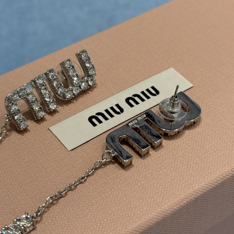 Miu Silver Taşlı Sallantılı İthal Küpe 