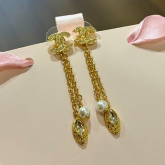 CC Pearl Details Pendant Küpe
