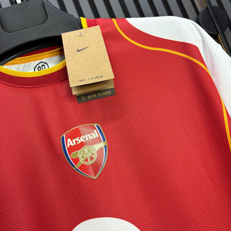 Dennis Bergkamp #10 | Arsenal 2004 Retro Forma