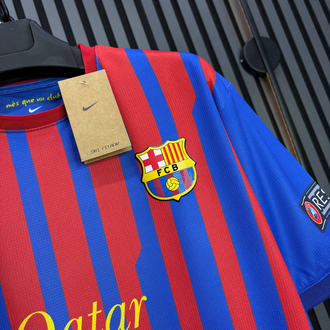 Iniesta 8 – Barcelona 2011 Retro Forma