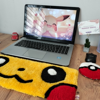 Pikachu Tufting Klavye Halısı