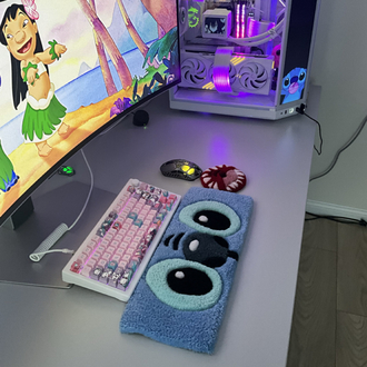 Stitch keyboard rug