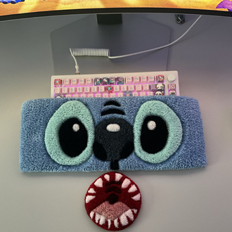 Stitch keyboard rug