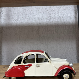 Citroen metal araba