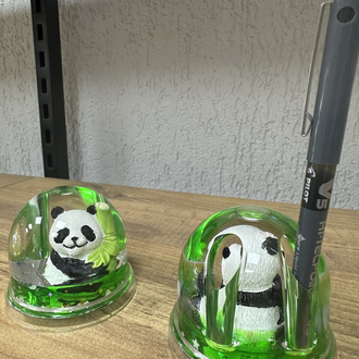 Panda sulu biblo kalemlik