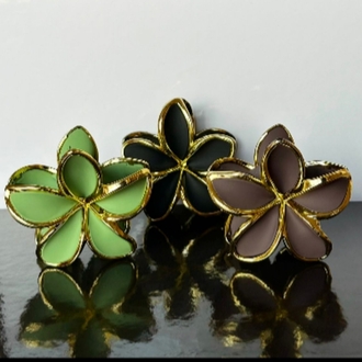 Kahverengi Lotus Toka 