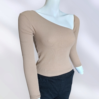 Asimetrik Kesim Detaylı Bluz