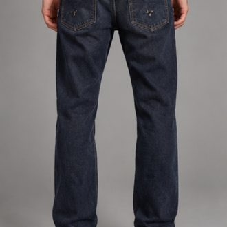 Rahat Kesim Yırtık Denim Jean 