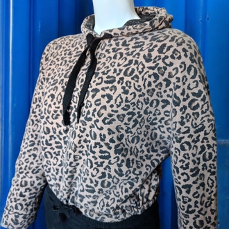 Kapüşonlu Leopar Desenli Sweatshirt