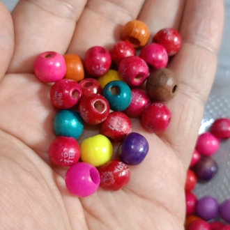 65 Adet Renkli Ahşap Delikli Boncuk-8mm