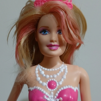 Barbie Denizkızı İnci Prenses