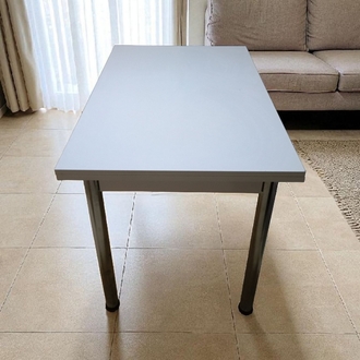 İkea Model 6 kişilik Açılır Kapanır Masa