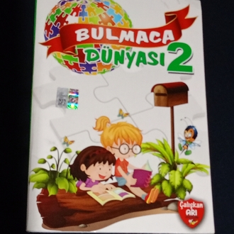 Bulmaca Dünyası 2 Kitabı