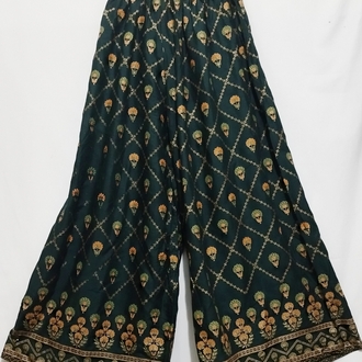 UZUN ÇOK GENİŞ PAÇA PANTOLON