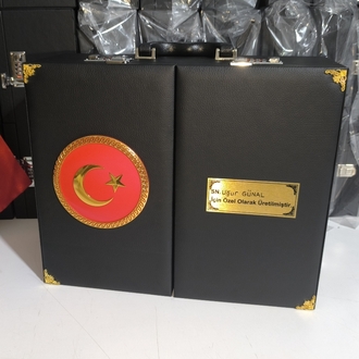 109'ADETLİ TÜRK BAYRAKLI ÖZEL İSİMLİ TESBİH KOLEKSİYON ÇANTASI