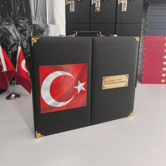 109'ADETLİ ŞİFRE KİLİTLİ TÜRK BAYRAKLI ÖZEL İSİMLİ TESBİH KOLEKSİYON ÇANTASI