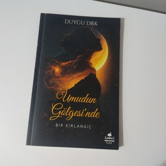 Umudun Gölgesi'nde (Bir Kırlangıç)