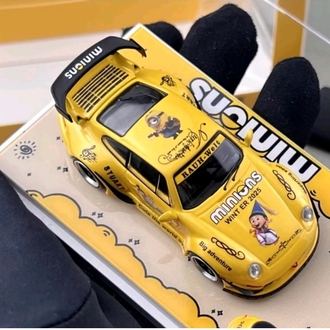 Ultimate Player Porsche 993 RWB Minion Motosiklet