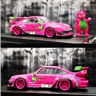 Model Collect 1:64 Porsche RWB 993 High Wing Roxy Livery + Figure