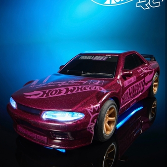 Hot Wheels RC Nissan Skyline R32 Pandem GTR Formula Drift
