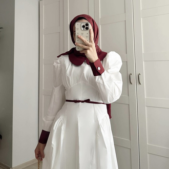 Yakalı elbise