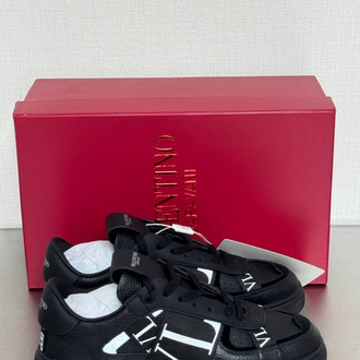 Valentino Black
