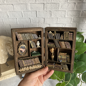 Kişiye Özel Fotoğraflı Minyatür Kitaplık Kutusu – El Yapımı Nostaljik Diorama