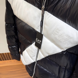 EA7 ARMANİ BLACK ŞİŞME MONT İTHAL ÜRÜN