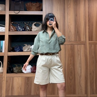 Beli Kemerli Licralı Gabardin Midi Boy Şort - TAŞ