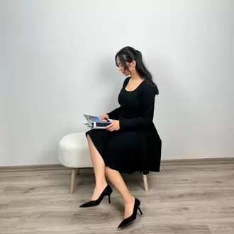 Uzun Kollu Kare Yaka Mini Krep Elbise - SİYAH