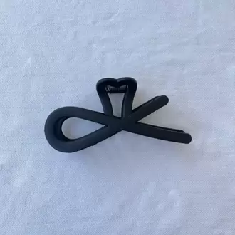 Fiyonk Formlu Orta Boy Saç Toka