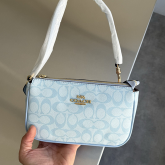 Coach Nolita 19 Signature (22x13)