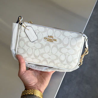 Coach Nolita 19 Signature (22x13)