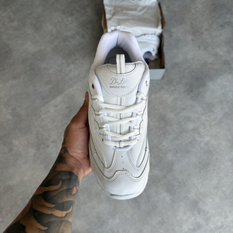 Skechers Dlites New White (Tam kalıptır)