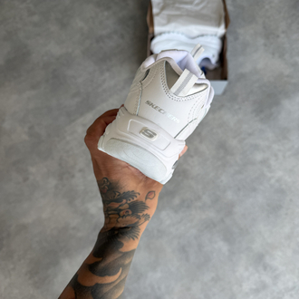 Skechers Dlites New White (Tam kalıptır)