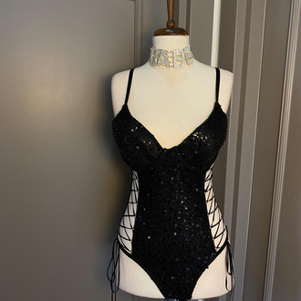 Gece Işıltısı Payet Detaylı Dekolteli Bodysuit