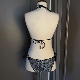 Taş İşlemeli Siyah Üçgen Bikini Takımı